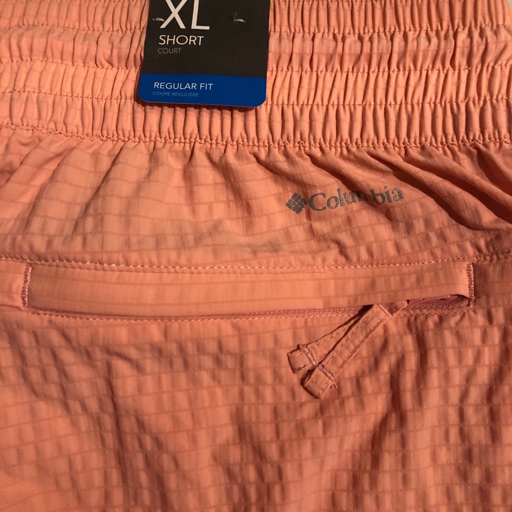 Columbia Women’s Size XL Boundless Trek Active Short Regular Fit 3" Inseam Pink - Picture 10 of 13